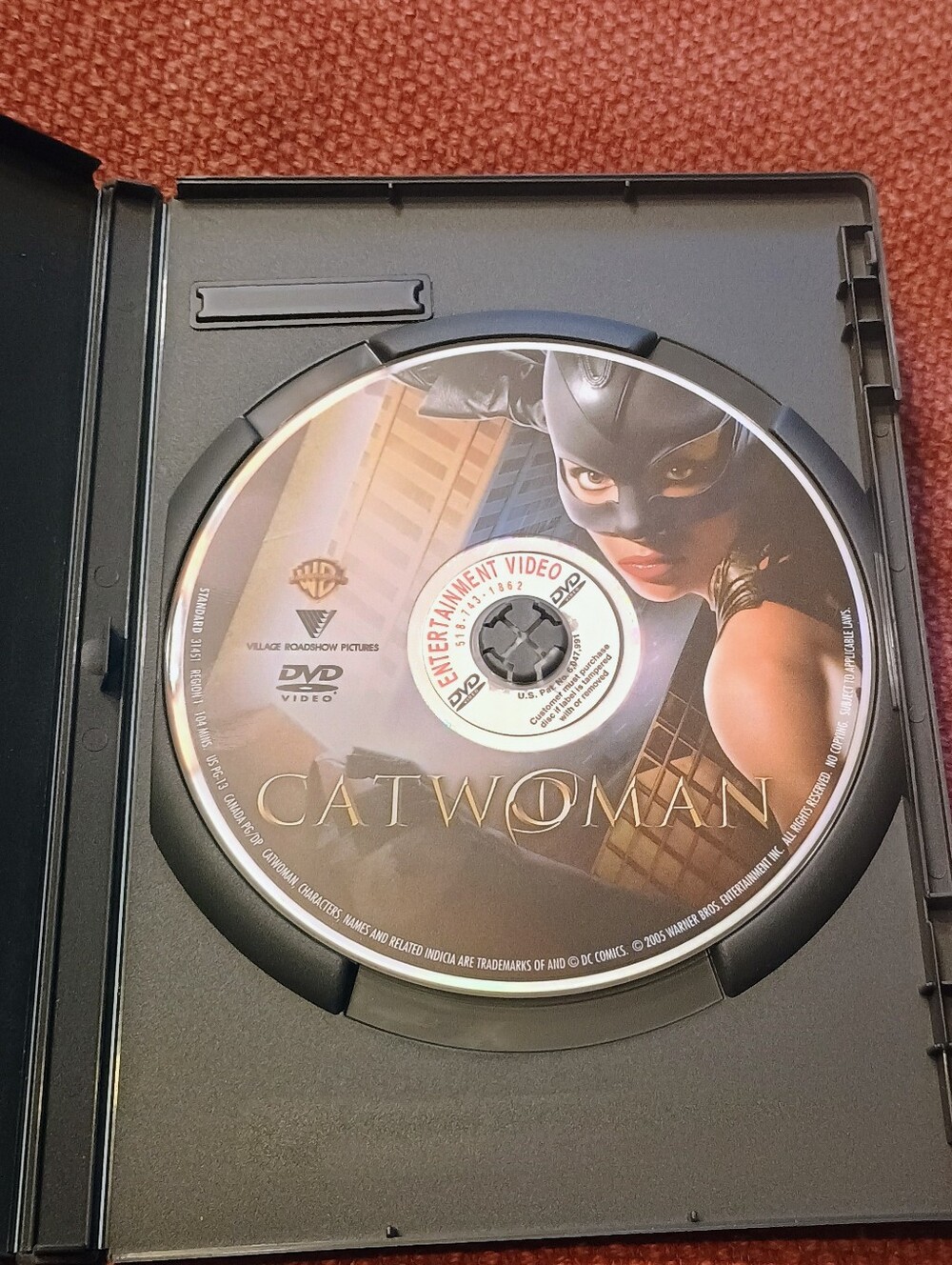 Catwoman DVD 📀 - Picture 3 of 4